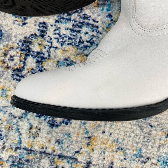 Ariat White Leather Darlin Western Cowgirl Boots Size 6B READ - Picture 3 of 15